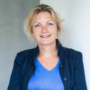 Lees meer over het artikel Nieuwe HPP’er Thea Smid over duurzaam inkopen: ‘Vroeger kocht je een stoel die je kon repareren’